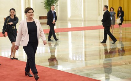 Premier Beata Szydło podczas spotkania z przewodniczącym ChRL Xi Jinpingiem w Pekinie.