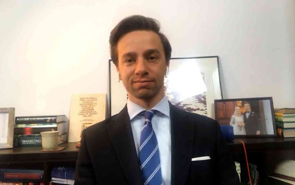 Bosak: Przesunąć wybory na sierpień, a może październik
