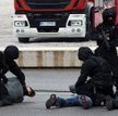 Walka z terroryzmem – za i przeciw