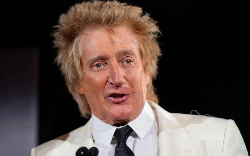 Rod Stewart, wokalista, Szkot i fan piłki nożnej