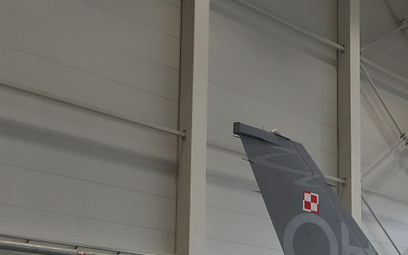 Pierwszy polski F-16C Jastrząb podczas przeglądu po 400 kolejnych godzinach lotu w bydgoskich zakład