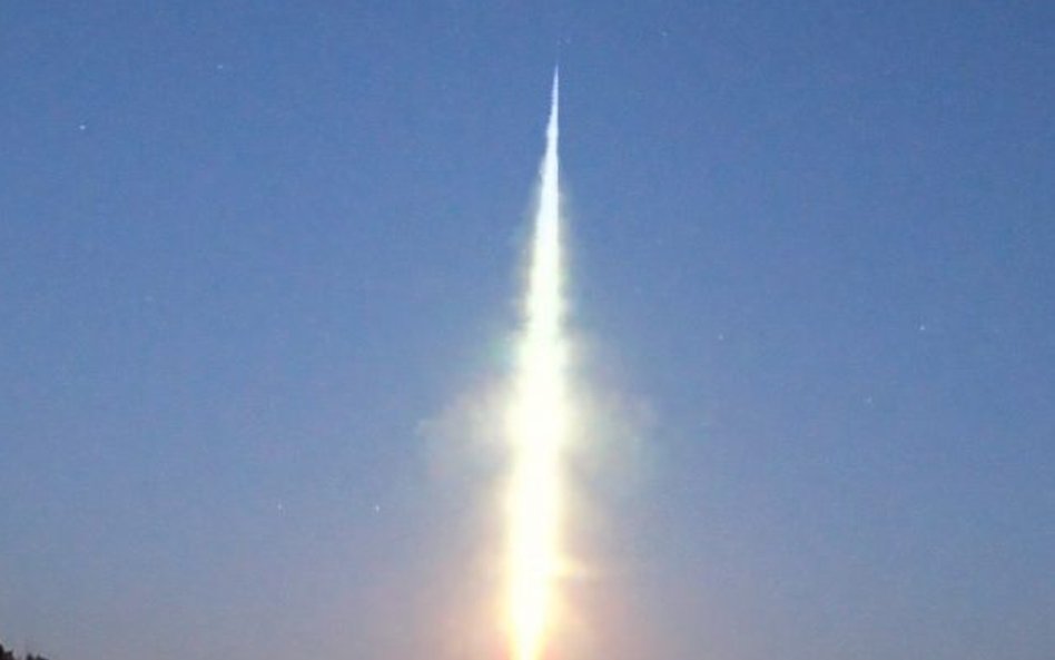 17 kwietnia nad województwami wielkopolskim i łódzkim przeleciał bardzo jasny obiekt, który został z