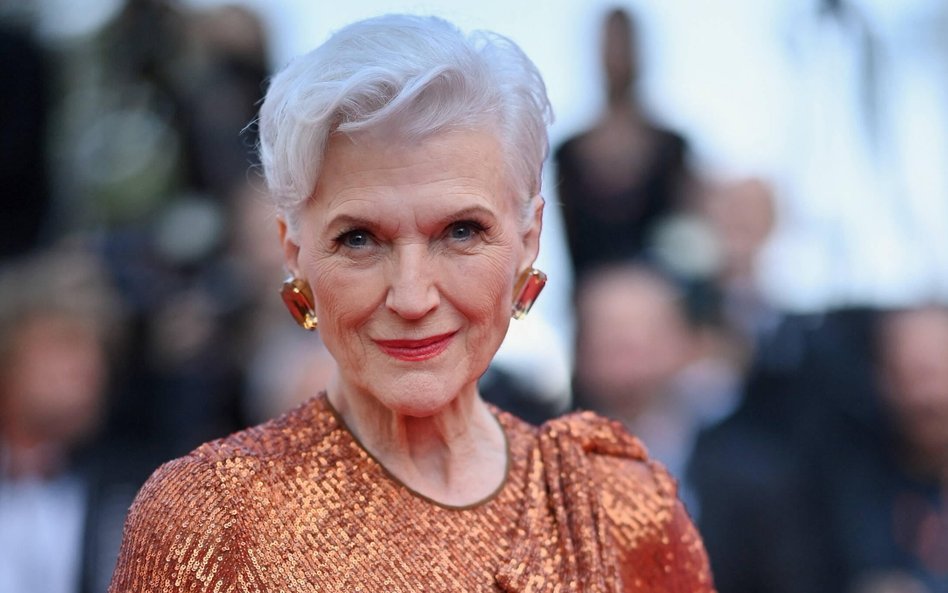 Maye Musk jako mama trojga dzieci Maye Musk doczekała się siedemnaściorga wnucząt.