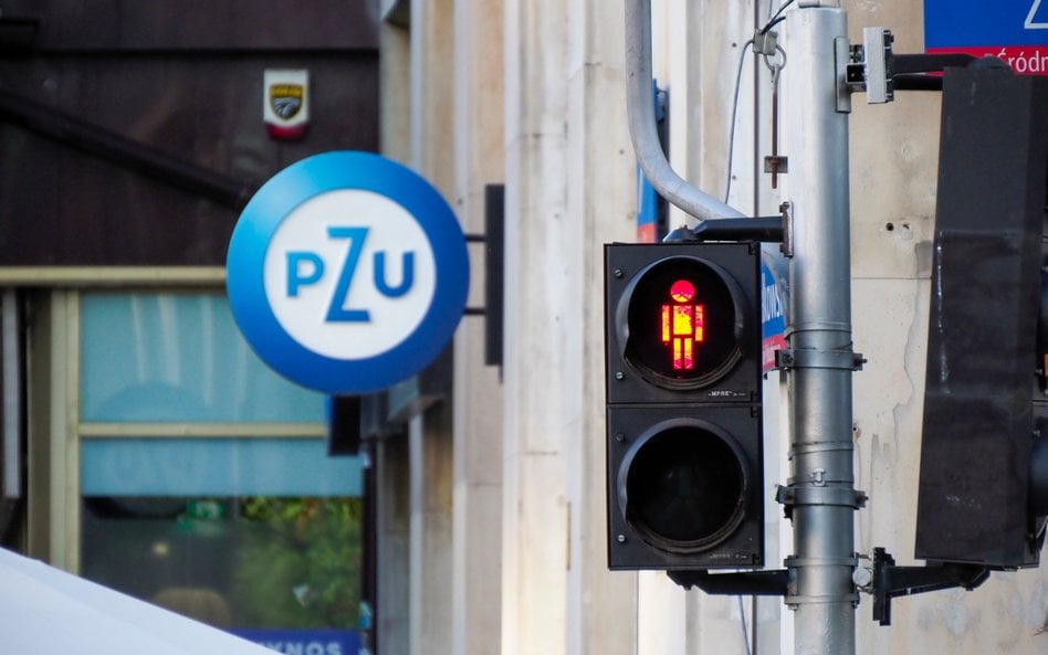 Pod względem spontanicznej rozpoznawalności zdecydowanie przoduje PZU. Jako firmę ubezpieczeniową, z