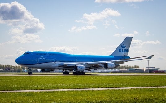 Boeing 747 w barwach linii KLM.