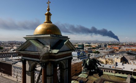 Petersburg, dym nad miastem po ukraińskim ataku