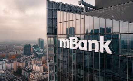 mBank miał 1178,75 mln zł straty netto w 2021 r.