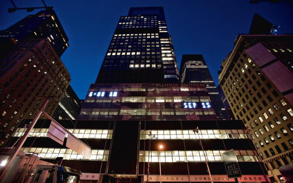 Ogłoszenie upadłości 15 września 2008 roku przez Bank Lehman Brothers wywołało panikę na giełdzie w 
