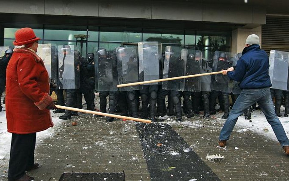 16 stycznia Litwini wyszli na ulice protestując przeciwko planowanym przez rząd drastycznym reformom