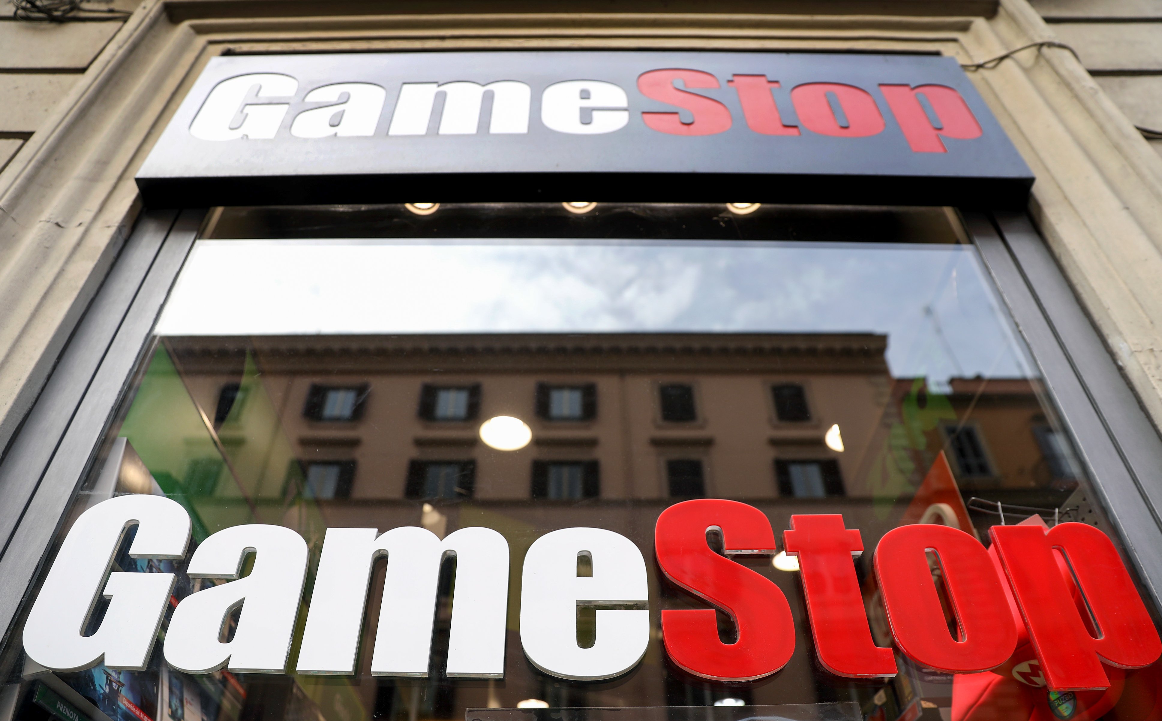 GameStop idzie w ślady MicroStrategy