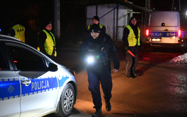 Policjanci na miejscu eksplozji w Przewodowie