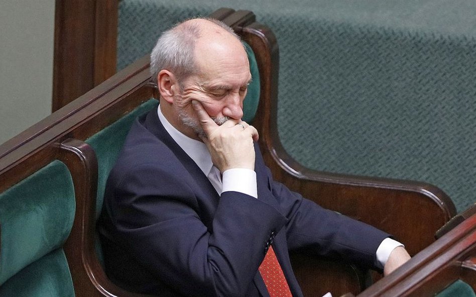 Minister obrony narodowej Antoni Macierewicz