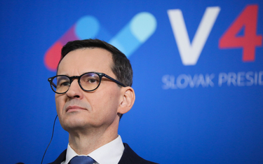 Premier Mateusz Morawiecki po obradach szczytu Szefów Państw i Rządów Grupy Wyszehradzkiej w Koszyca