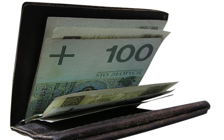 Krajowa Rada Sądownictwa zaleca ostrożność przy kompensacie z urzędu