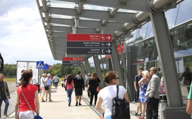 Nie ma zgody na remont lotniska w Modlinie