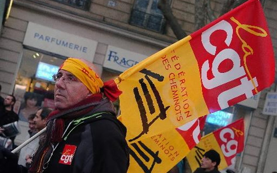 CGT broni kolejarzy pijących w pracy