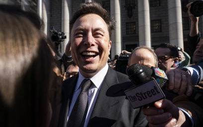 Elon Musk proponuje wykupić Twittera