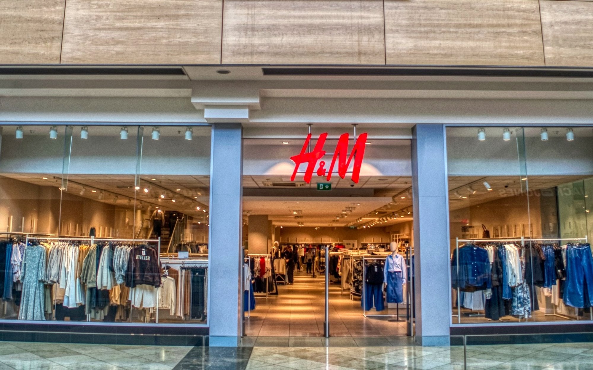 Internetowe sklepy z odzieżą pod lupą UOKiK. Zarzuty dla H&M i Peek&Cloppenburg