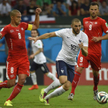 Karim Benzema to symbol nowej piłkarskiej Francji. Jego rodzice pochodzą z Algierii i on Marsylianki