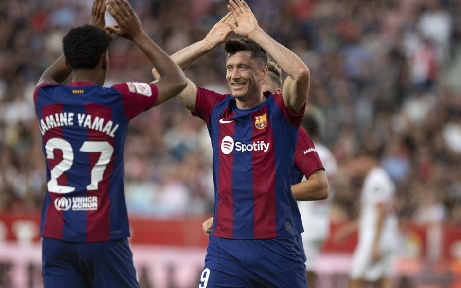 Lamine Yamal i Robert Lewandowski