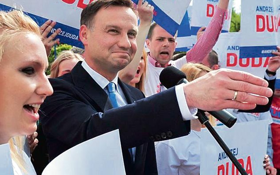 Andrzej Duda wrócił do wieców (na zdjęciu wczoraj w Szczecinie), by podtrzymać entuzjazm, który towa