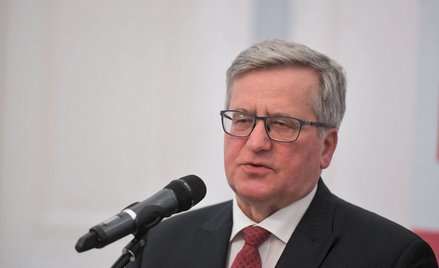 Komorowski: Kto na czele PO? To tylko w PiS wiadomo przed kongresem