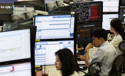 Ostra wyprzedaż na giełdach w Korei i Japonii. Obawy o AI i chińską konkurencję