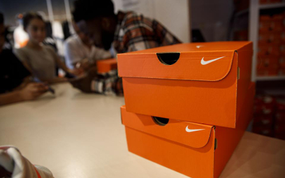 Muzułmanie żądają od Nike wycofania butów. Bo logo wygląda jak słowo Allah