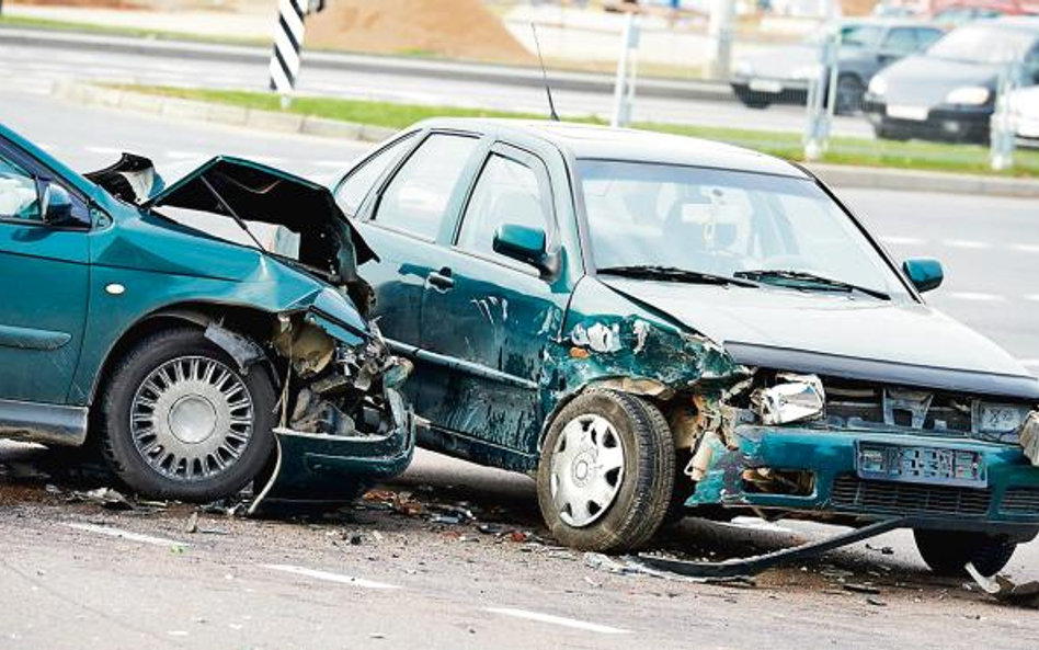 W systemie BLS w sprawie odszkodowania za zniszczone auto zgłaszamy się do towarzystwa, w którym kup