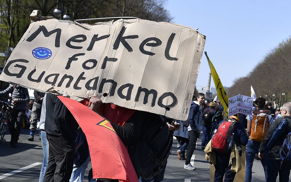 21 kwietnia, demonstracja przeciwników obostrzeń w Berlinie