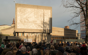 Budynek w Oslo do rozbiórki. Co z muralami Picassa?