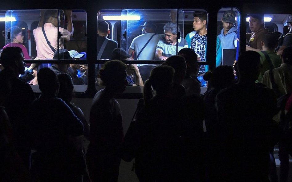 Wenezuela znów bez prądu. Pierwszy blackout w kwietniu
