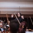 Orkiestra Filharmonii im. George’a Enescu i jej dyrygent Gabriel Bebeselea