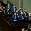Rządowe ławy na sali plenarnej Sejmu