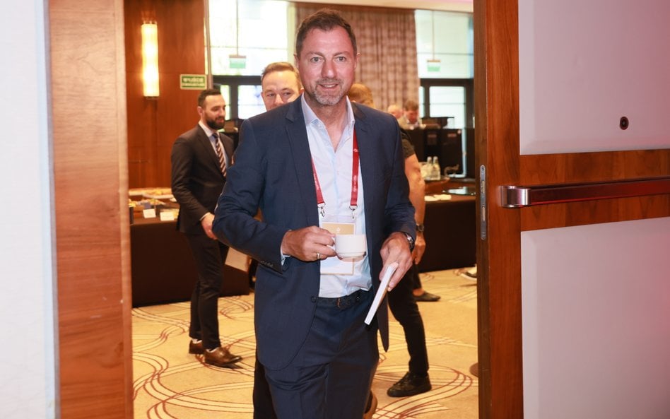 Jerzy Dudek, były reprezentant Polski i bramkarz Liverpoolu podczas Walnego Zgromadzenia Sprawozdawc