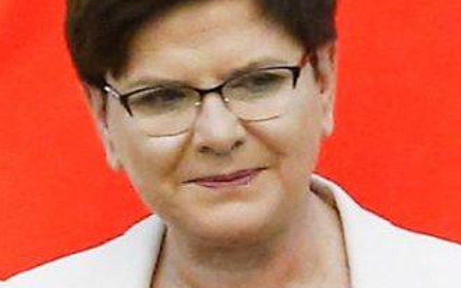Beata Szydło, premier 38,2 (+5,1); 46,7 (+3,7)