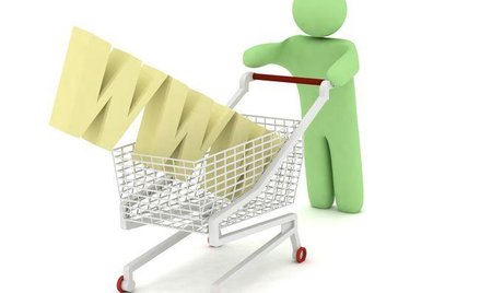 VAT od kosztów wysyłki – jak obciążyć nimi nabywców w sklepie internetowym
