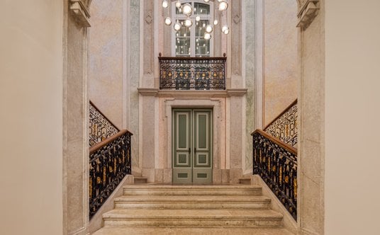Wnętrza hotelu.