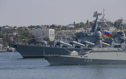 Rosyjskie okręty w Sewastopolu
