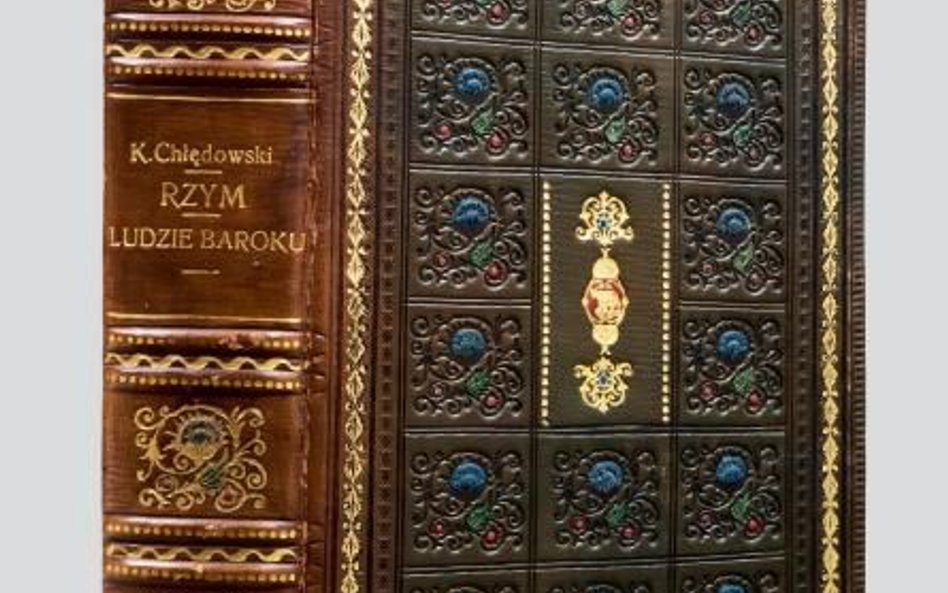 Piękne oprawy nadają się na efektowne prezenty,  kosztują 5 – 8 tys. zł