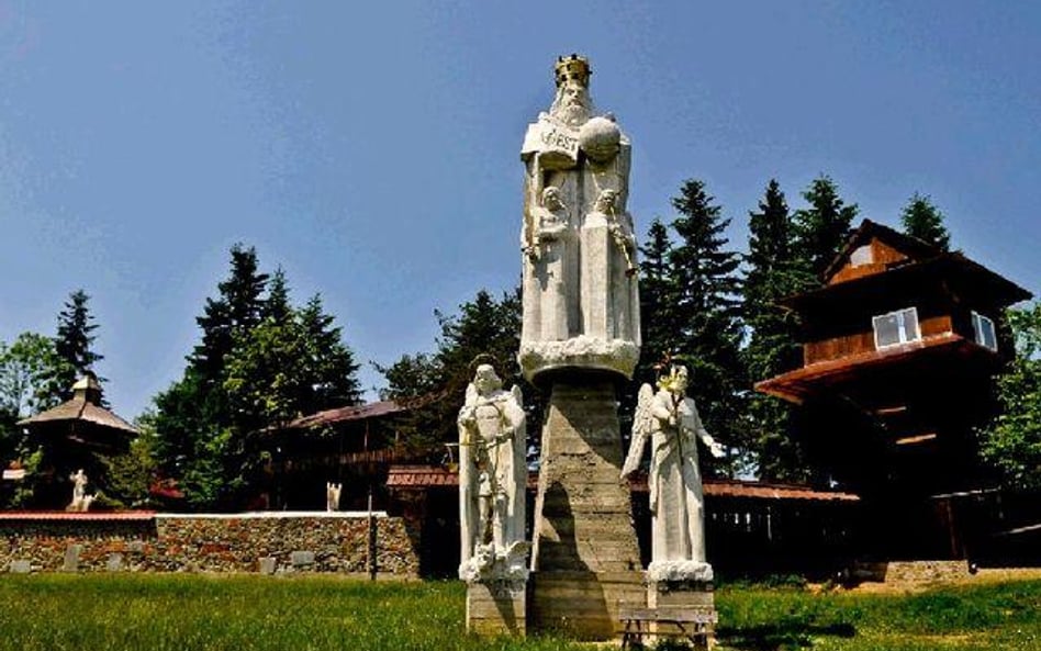 Pustelnia Niepokalanów ks. Piotra Natanka w Grzechyni koło Suchej Beskidzkiej