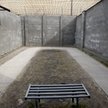 RPO: więźniowie bez wody w upał i zabawy z dzieckiem podczas widzenia