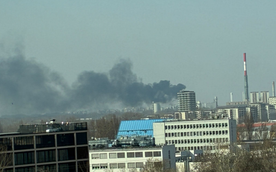 Dym pożaru na Białołęce widocznu z dużej odległości