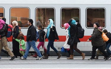 Niemcy spodziewają się 300 tys. uchodźców w 2016 roku