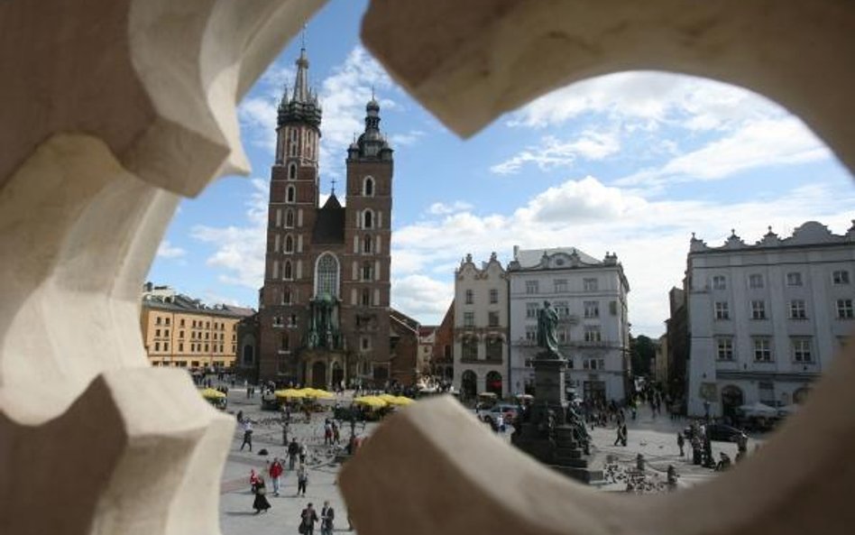 Kraków inwestuje w promocję i dobrze na tym zarabia