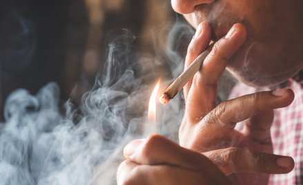 Ok. 90 proc. chorych na raka płuca to osoby, które były narażone na aktywny lub bierny nikotynizm