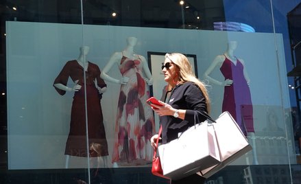 Amerykanie wydają więcej