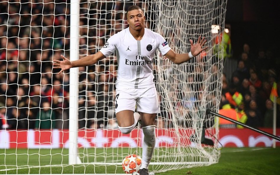 Liga Mistrzów: Osłabione PSG wygrywa w Manchesterze. Nastolatek bohaterem Romy