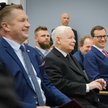 Były minister edukacji Przemysław Czarnek, prezes PiS Jarosław Kaczyński i były premier Mateusz Mora