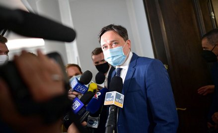 Kandydat na stanowisko RPO prof. Marcin Wiącek w przerwie obrad Senatu w Warszawie